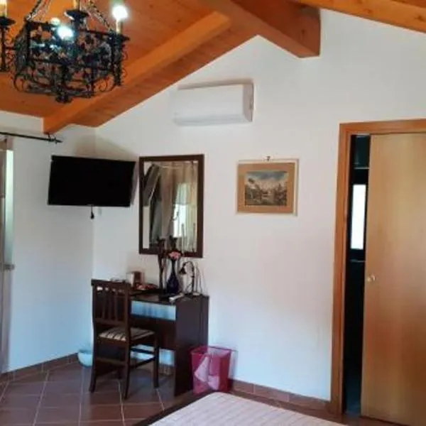 podere la starza, hotel v destinácii Laureana Cilento