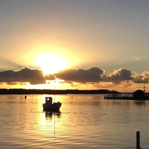 Beachcomber Caravan Park, hotel em Mallacoota