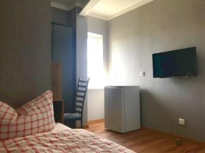 Handwerkerzimmer in der Bernhard-Liening-Strasse 22, hotel v destinaci Kappeln