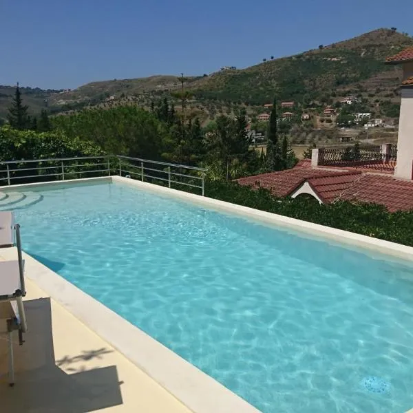 Villa Santulli, hotel u gradu 'Laureana Cilento'