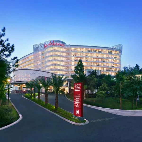 The Alana Hotel and Conference Sentul City by ASTON, hotell i Bogor