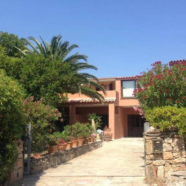 Cala d'Ambra e Ogliastra, hôtel à San Teodoro