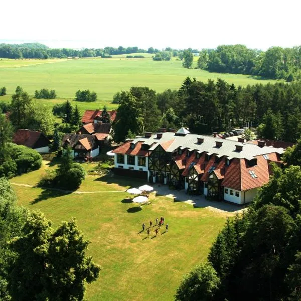 PAN Dom Pracy Twórczej w Wierzbie, hotel em Wierzba