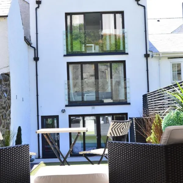 Pier39Portrush Adult Only, hotel in Portrush