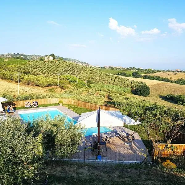 Country House Ciliegia Rossa, hotel v destinaci Colonnella