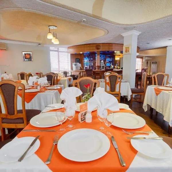 Gold Crest Hotel, hotel en Quatre Bornes