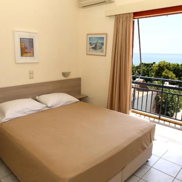 Hotel Karyatides, hotel v destinácii Agia Marina Aegina