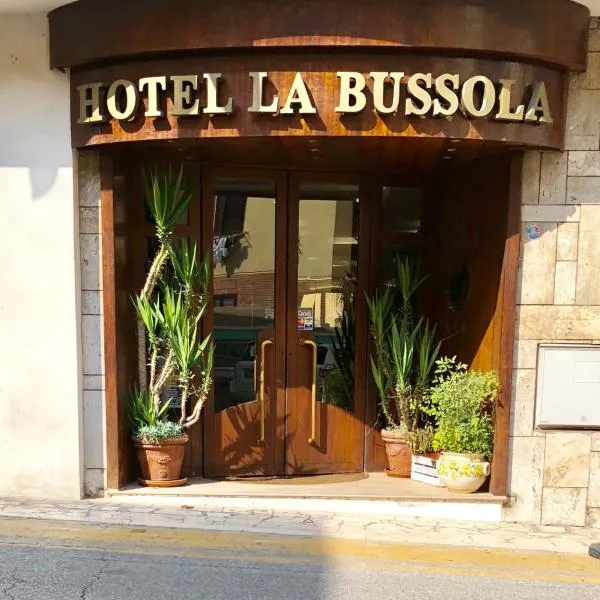 Hotel La Bussola, hotel en Anzio