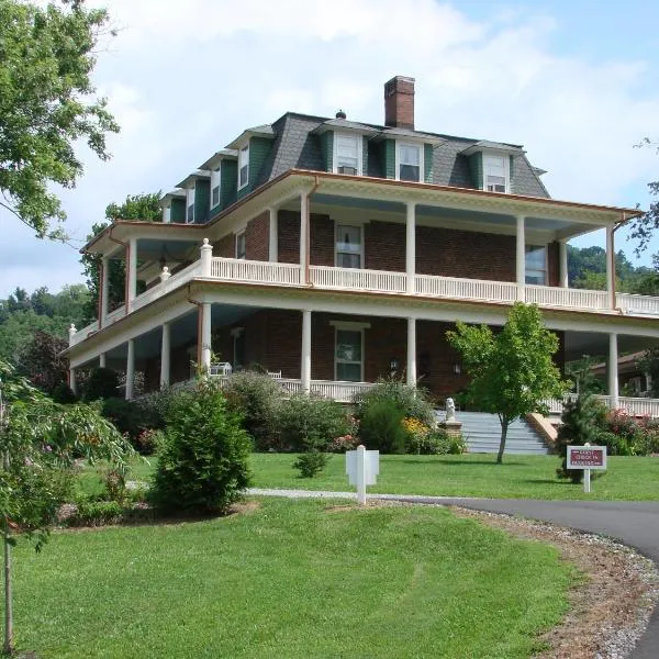 The Reynolds Mansion, hotel di Weaverville
