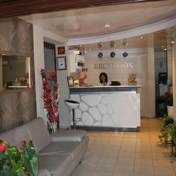 Hotel Perfect, hotel ve Varně