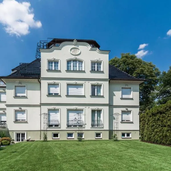 Hotel Villa am Waldschlösschen, hotel di Pillnitz