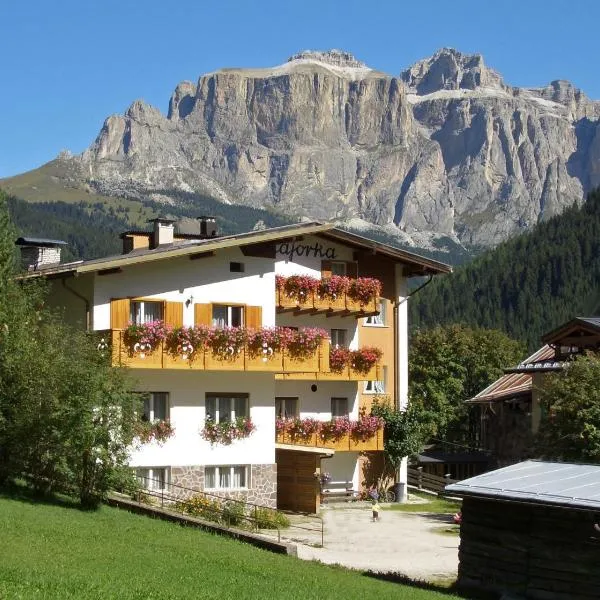 Albergo Majorka, hotell sihtkohas Canazei