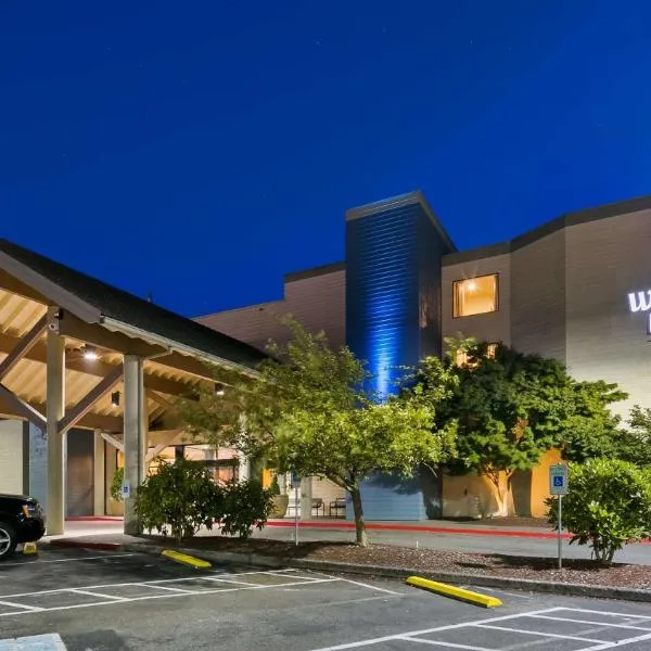 Best Western Plus Silverdale Beach Hotel, hotel in Westwood