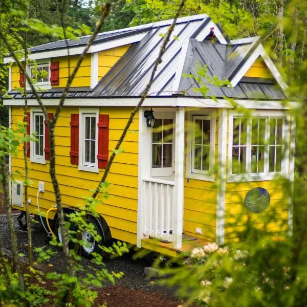 Mount Hood Village Savannah Tiny House 4, hotel in Welches