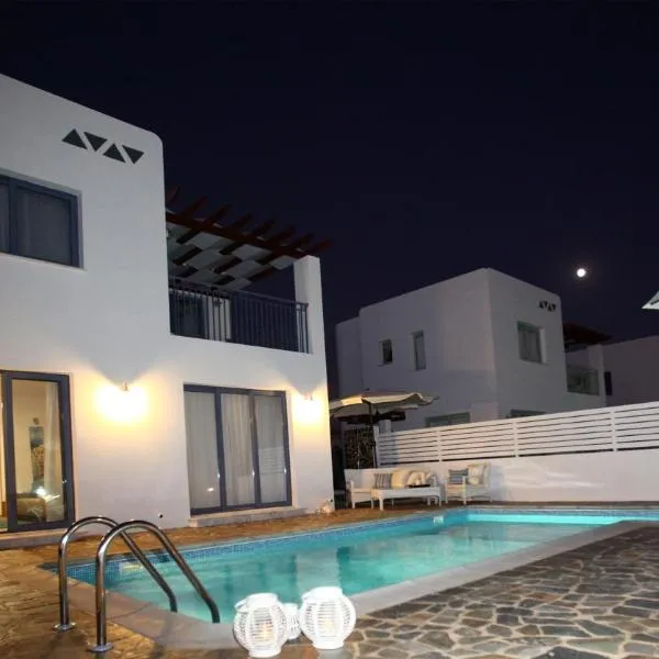 Meltemi Villas, hotel v Pafose