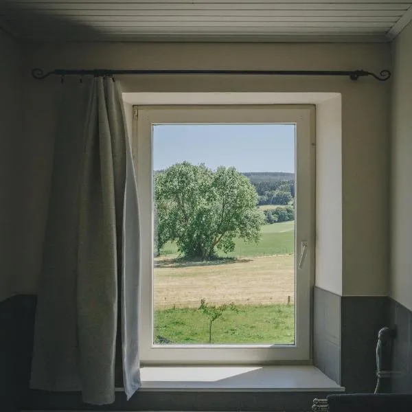 La croisée des champs, gîte entre Durbuy et La Roche en Ardenne, hotel en Érezée