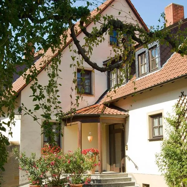 Gasthof zur Schwane, hotel v destinaci Abtswind