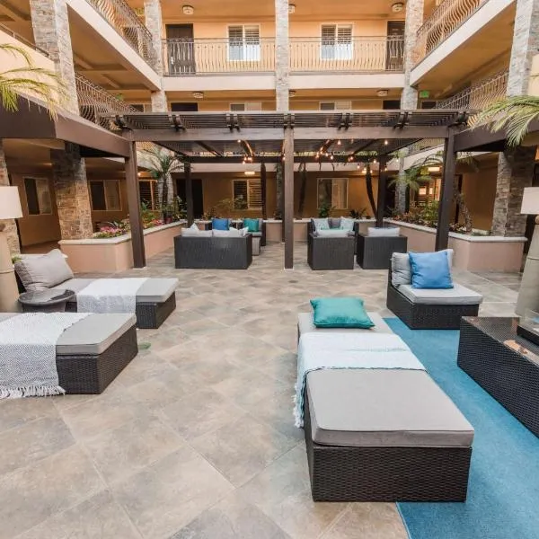 Best Western Plus Manhattan Beach Hotel, hotel v destinaci Manhattan Beach