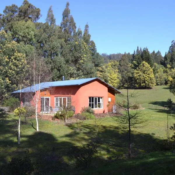 Whispering Spirit Holiday Cottages & Mini Ponies、Franklinのホテル