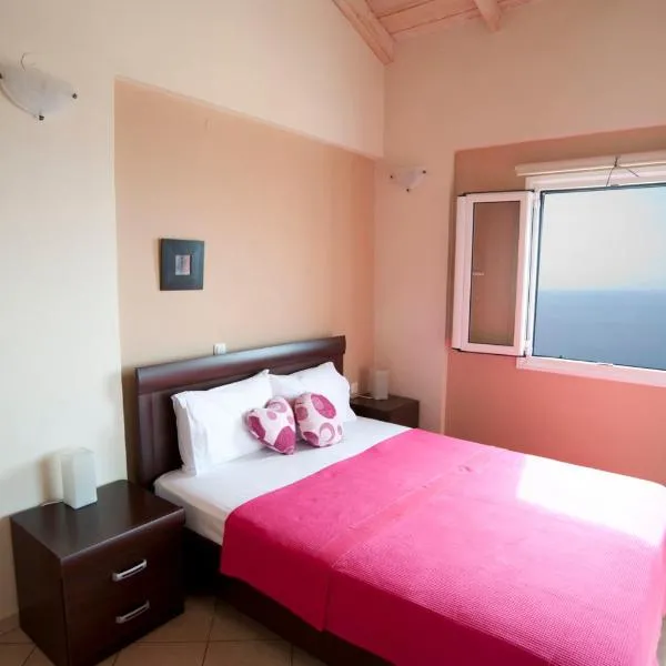 Evi΄s Studios, hotel Ájosz Nikítaszban