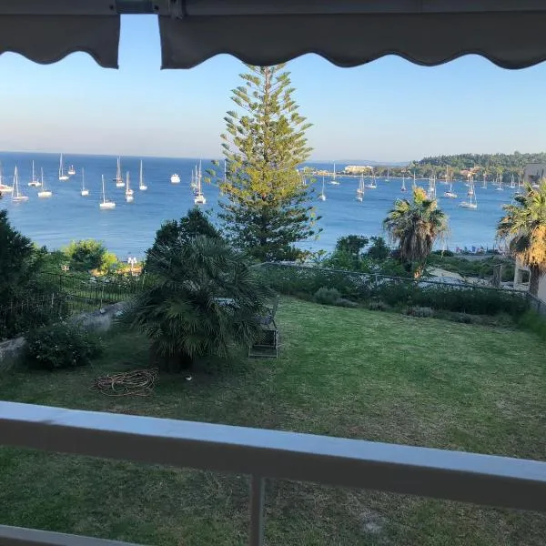 Classy lux apt w/ sea view, garden, parking, hotel sa Corfu Town