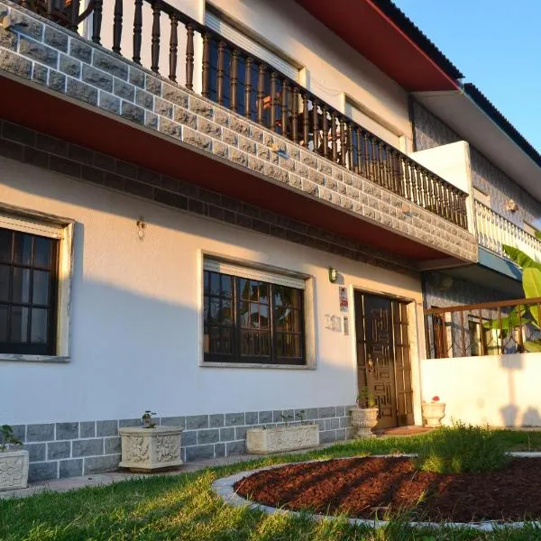 Viesnīca Offshore Rustic House pilsētā Peniče