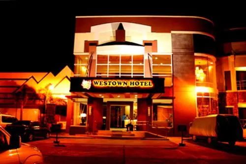 MO2 Westown Hotel - Mandalagan, hotel di Bacolod