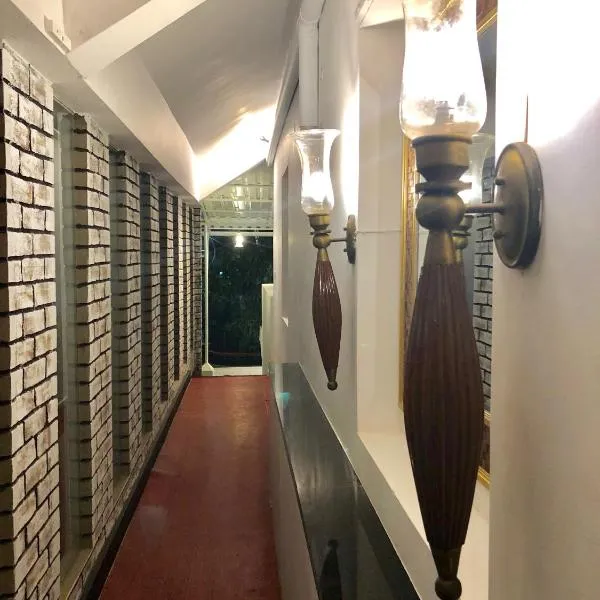 Bedrock Boutique Hostel photo 2