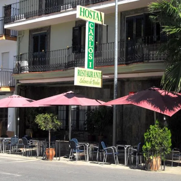 Hostal Carlos I、Herrera del Duqueのホテル