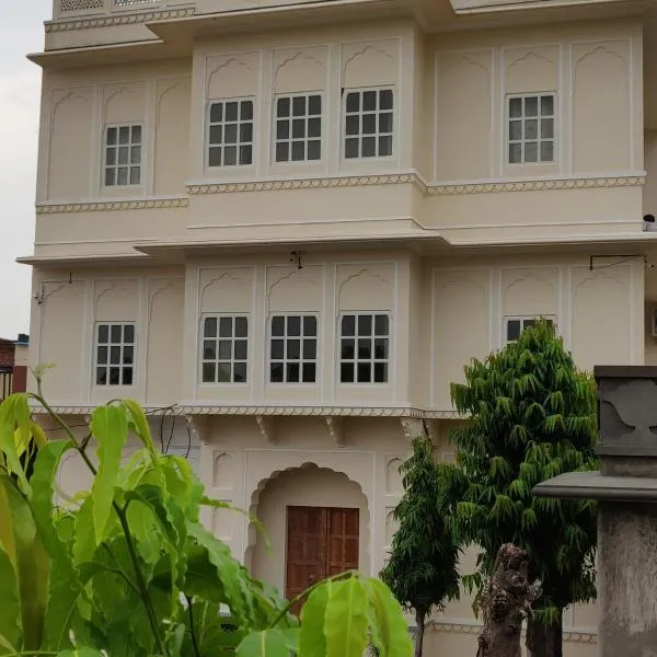 Kishanpura Haveli, hôtel à Dahmi
