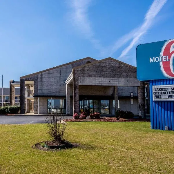 Motel 6-Kenly, NC, hotel en Kenly