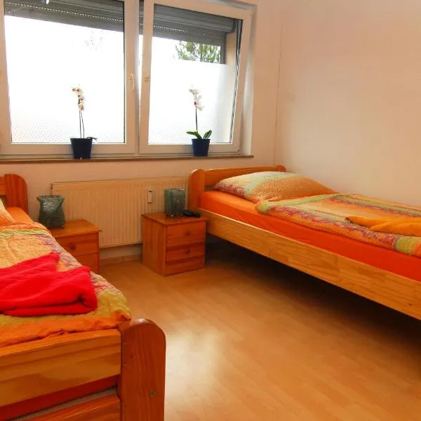 Monteurzimmer Krings Baptistastr 2a, hotel v destinaci Eschweiler