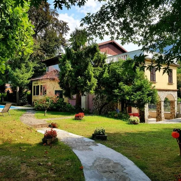 Villa Cesarina, Vallio Terme , Salo’, hotel en Vallio Terme