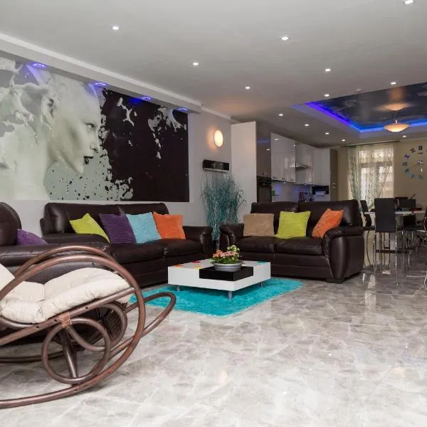 Azure Apartment, hotel u gradu Senglea