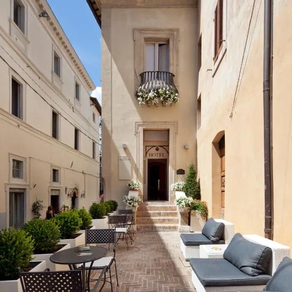 Hotel Degli Affreschi, hotel di Montefalco