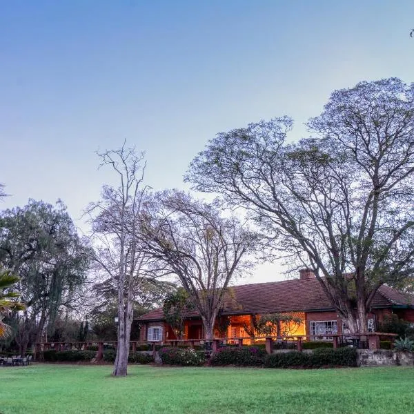 Jacaranda Lake Elementeita Lodge, hotel di Gilgil