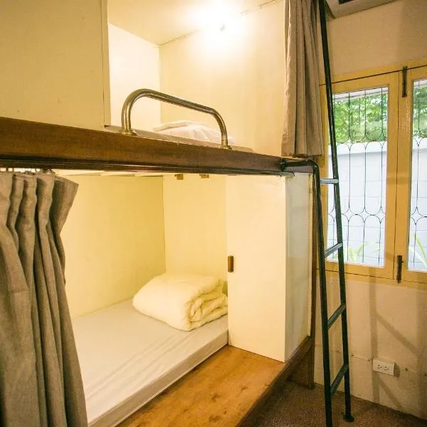 Barn1920s Hostel, hotell i Vientiane