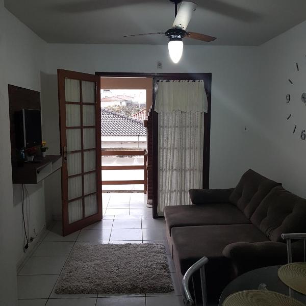 solar norte no centro dos ingleses a 50 metros da praia - Foto 5