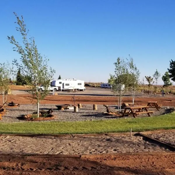 블랜딩에 위치한 호텔 Blue Mountain RV Park