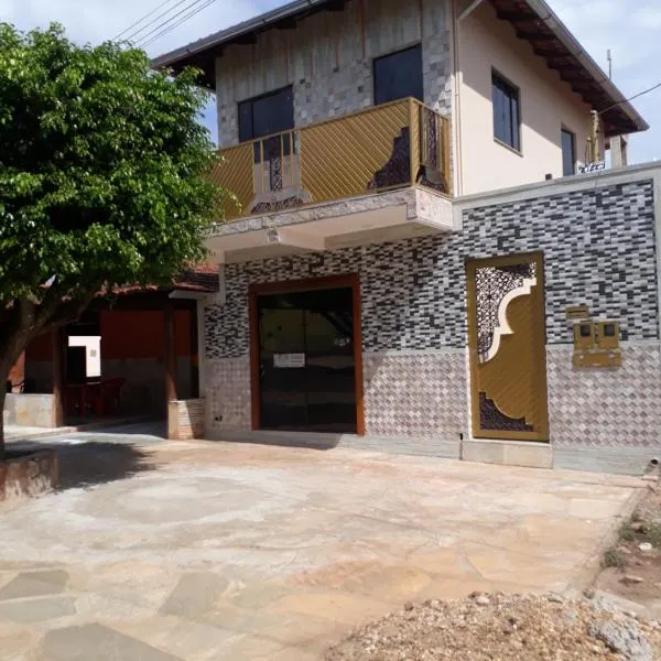 Suites Flor de Lis, hotel en Pirenópolis