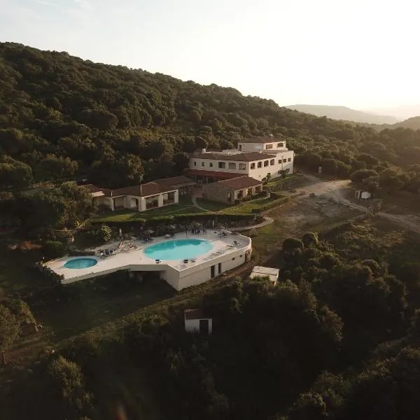 Hotel Valkarana Country Relais, hotel v destinaci Sant Antonio Di Gallura
