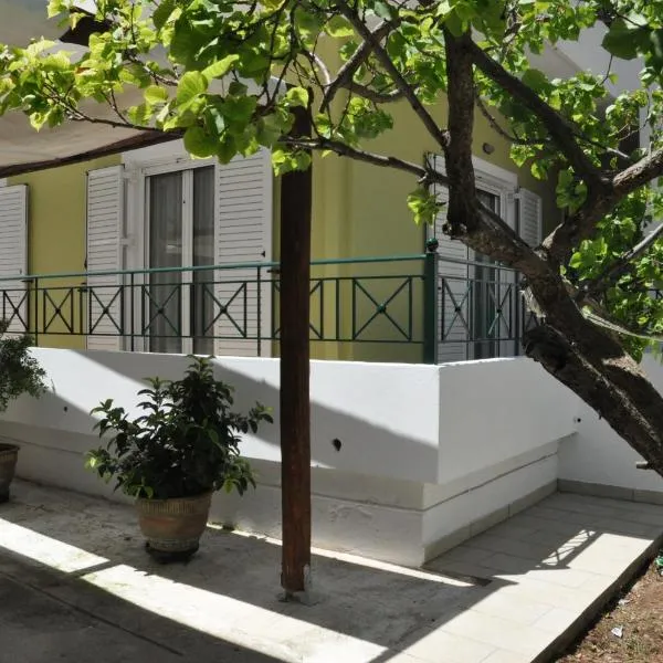 Vicky's place,near Athens airport, hotel u gradu 'Koropíon'