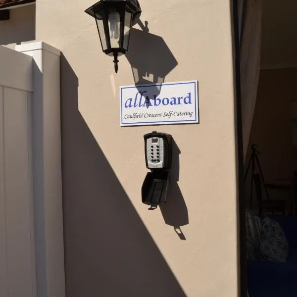Caulfield Self Catering Apartment #SOLAR ENERGY - NO LOADSHEDDING, hotel in Port Elizabeth