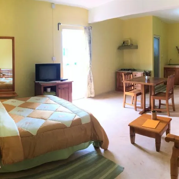 Le Rosier, hotel v destinaci Trou dʼ Eau Douce