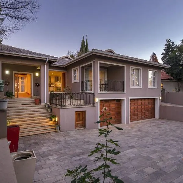 Dog Friendly Bed and breakfast $Johannesburg - $6 On Acacia