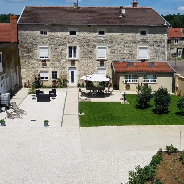 Les Lilas Roses, Hotel in Prez-sur-Marne