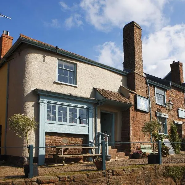 The Lamb Inn、クレディトンのホテル