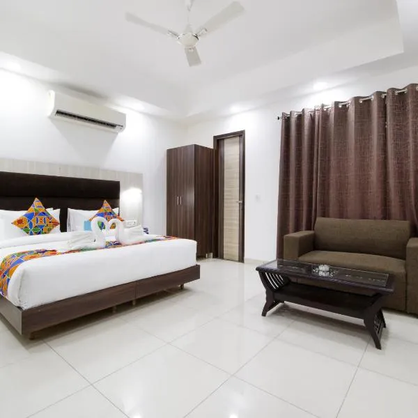 Green Lotus Residency Dwarka, готель у місті Najafgarh