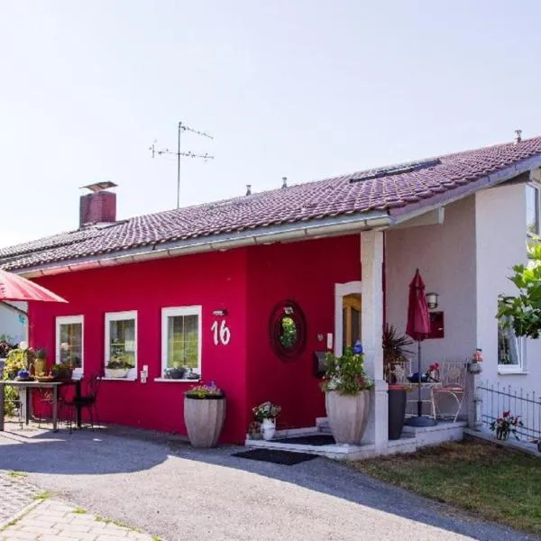 Ferienwohnung Streifinger, hotel v destinaci Freyung