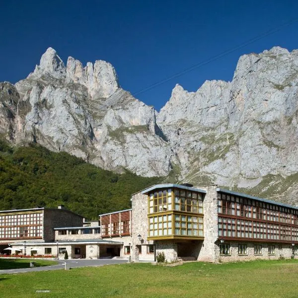 Parador de Fuente Dé, hotel in Espinama